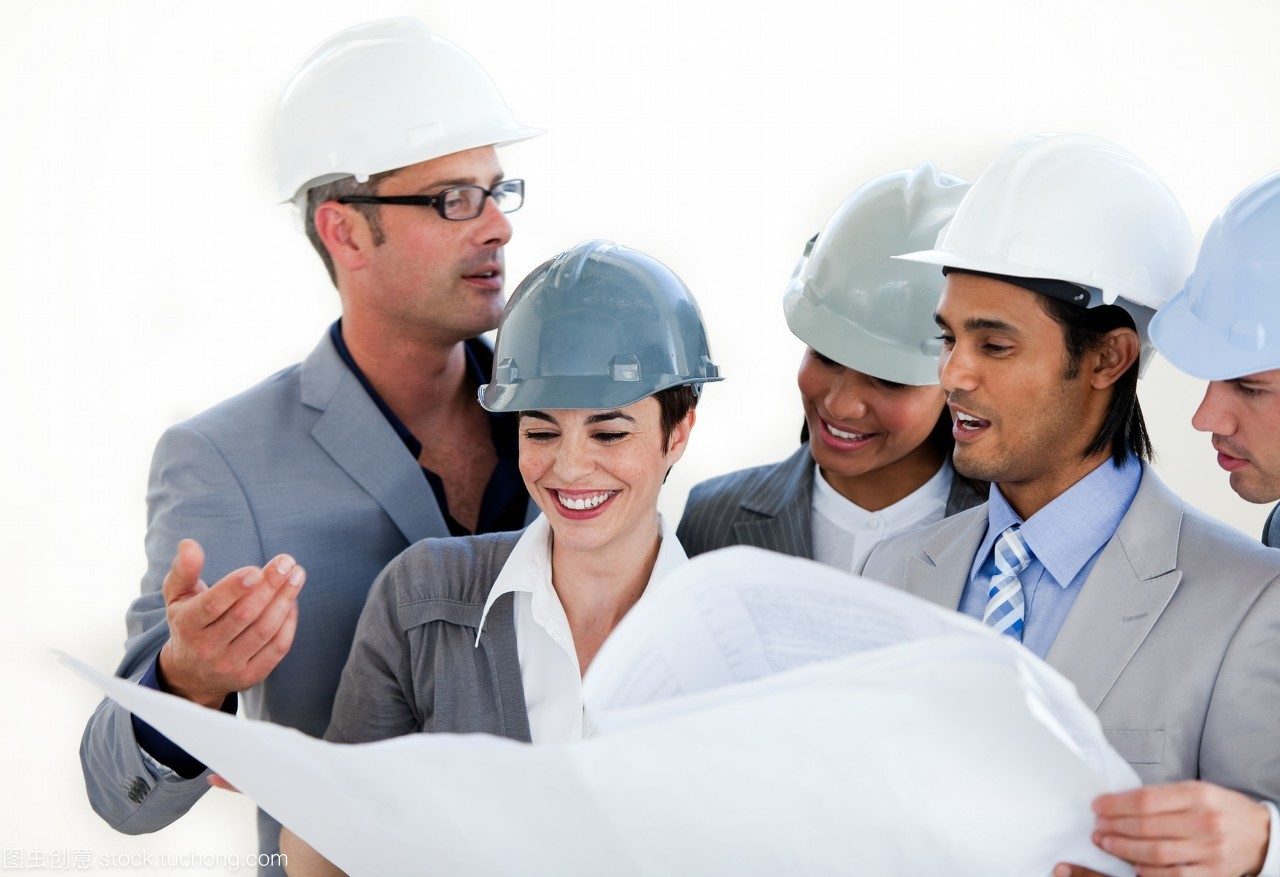 研究建筑計劃的國際工程師